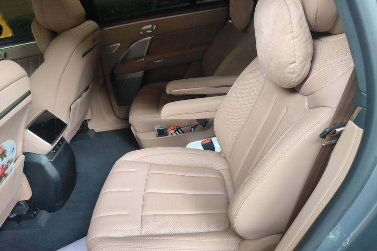 Used ONVO Luxeed L90 2025 Model—Ultra Six-Seater Version Left Rear Seat