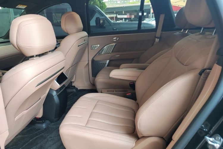 Used ONVO Luxeed L90 2025 Model—Max Six-Seater Version Left Rear Seat