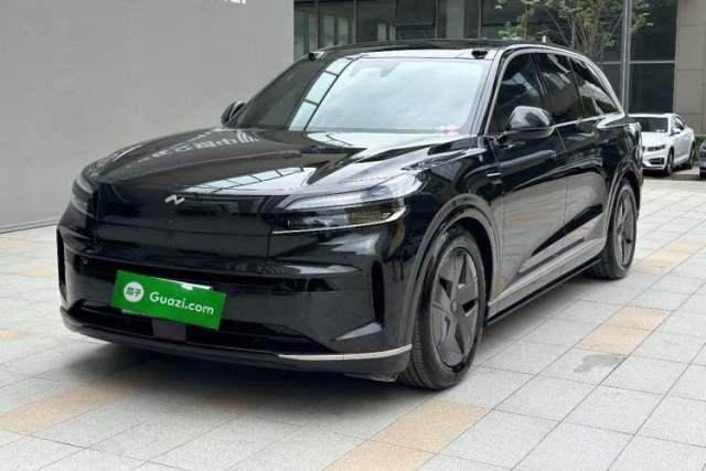 Used ONVO Luxeed L90 2025 Model—Ultra Six-Seater Version