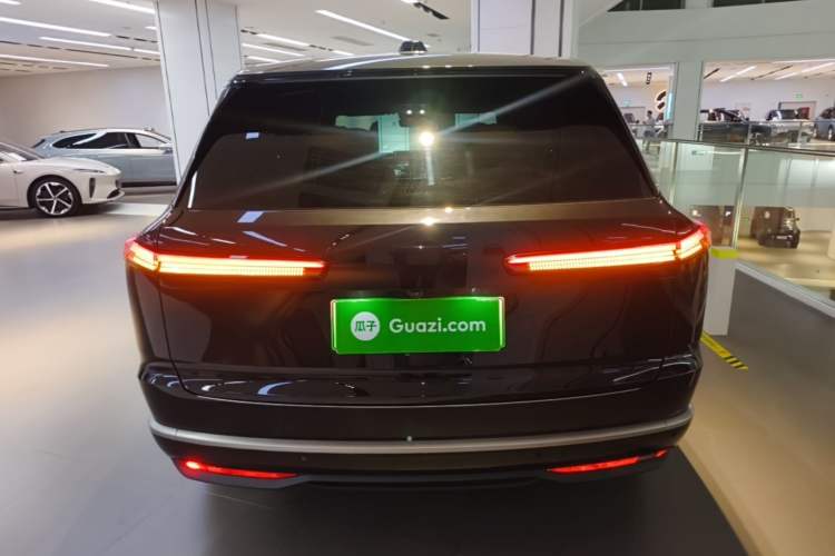 Used ONVO Luxeed L90 2025 Model—Max Six-Seater Version Rear