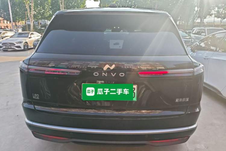 Used ONVO Luxeed L90 2025 Model—Pro Six-Seater Version Rear
