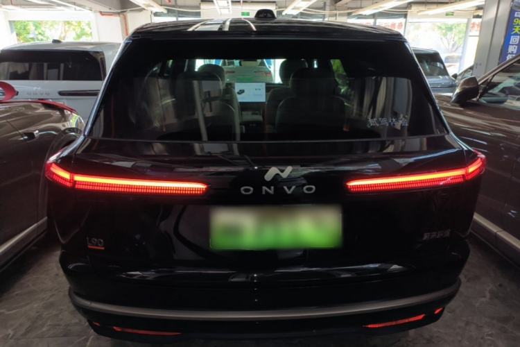 Used ONVO Luxeed L90 2025 Model—Ultra Six-Seater Version Rear