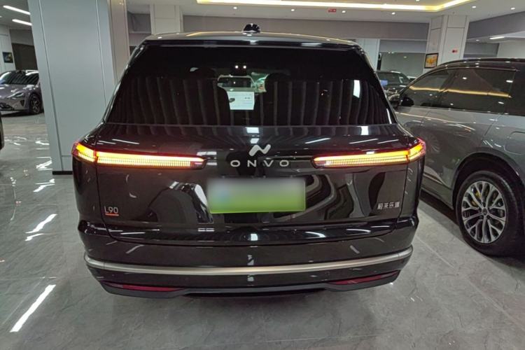 Used ONVO Luxeed L90 2025 Model—Ultra Six-Seater Version Rear