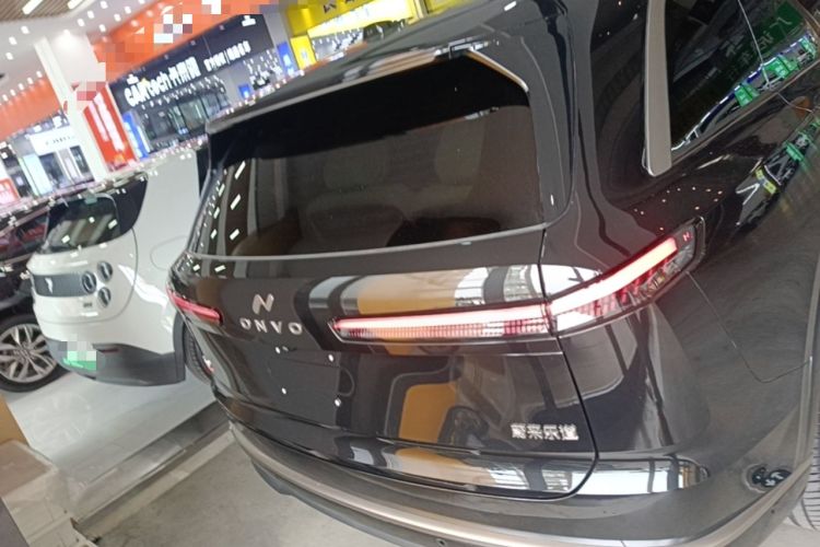 Used ONVO Luxeed L90 2025 Model—Ultra Six-Seater Version Rear