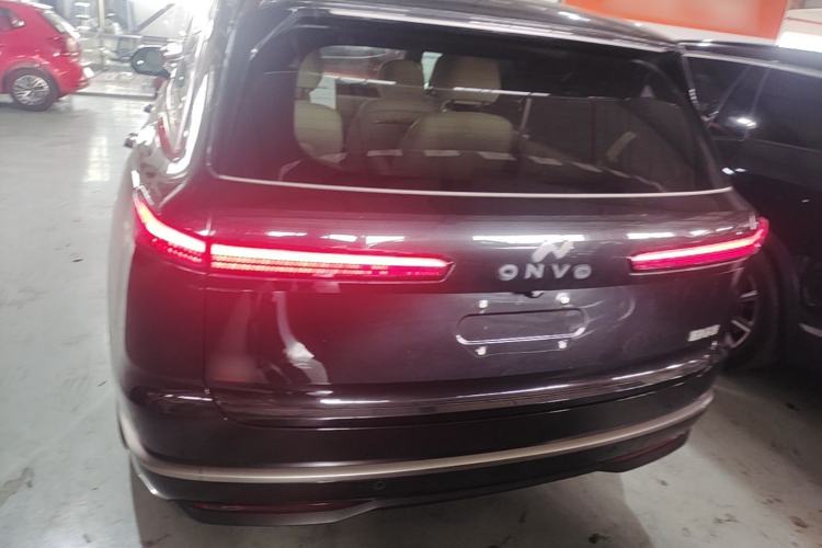 Used ONVO Luxeed L90 2025 Model—Ultra Six-Seater Version Rear