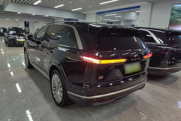 Used ONVO Luxeed L90 2025 Model—Ultra Six-Seater Version Rear Left 45 Deg