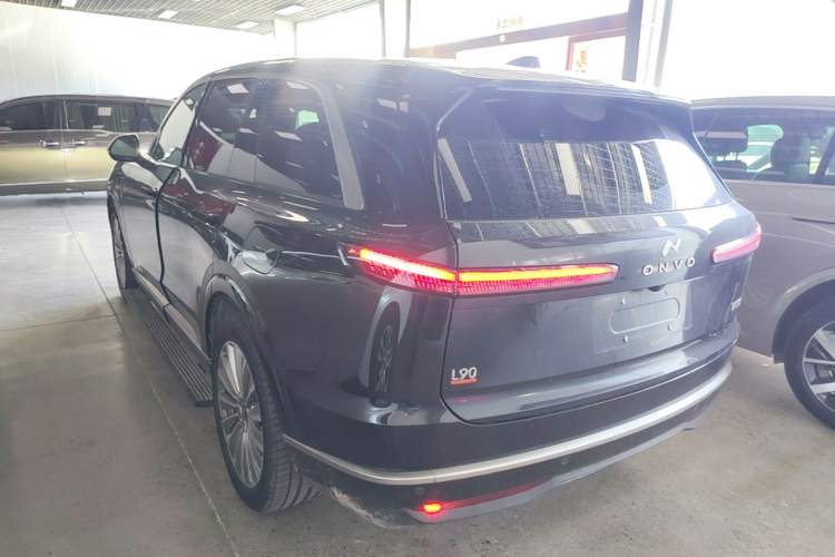 Used ONVO Luxeed L90 2025 Model—Ultra Six-Seater Version Rear Left 45 Deg
