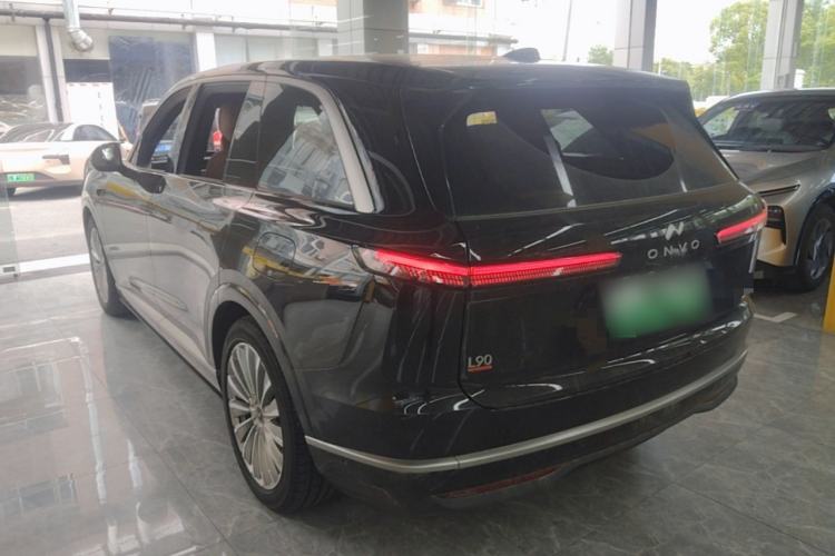 Used ONVO Luxeed L90 2025 Model—Ultra Six-Seater Version Rear Left 45 Deg