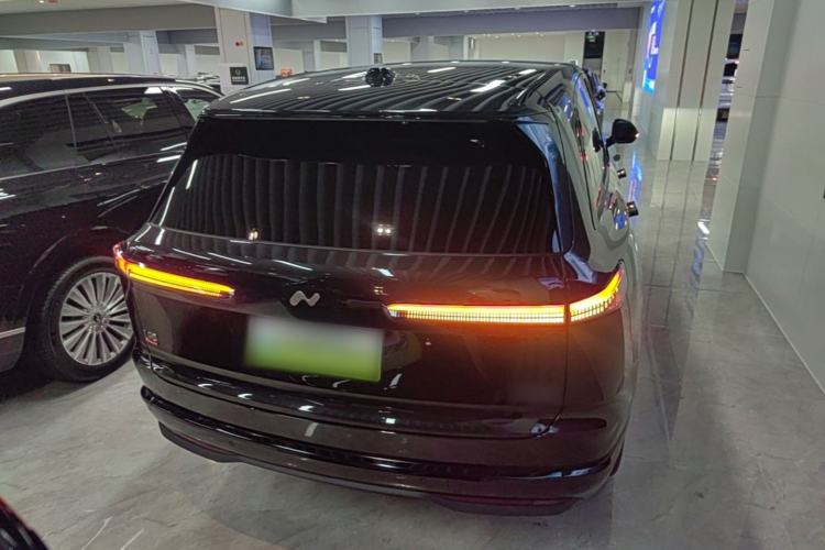 Used ONVO Luxeed L90 2025 Model—Ultra Six-Seater Version Rear