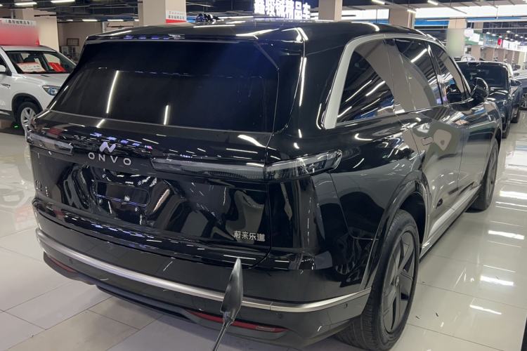 Used ONVO Luxeed L90 2025 Model—Max Six-Seater Version Rear Right 45 Deg