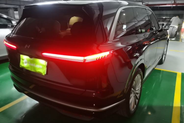 Used ONVO Luxeed L90 2025 Model—Ultra Six-Seater Version Rear Right 45 Deg