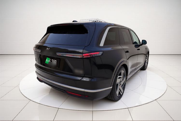 Used ONVO Luxeed L90 2025 Model—Ultra Six-Seater Version Rear Right 45 Deg
