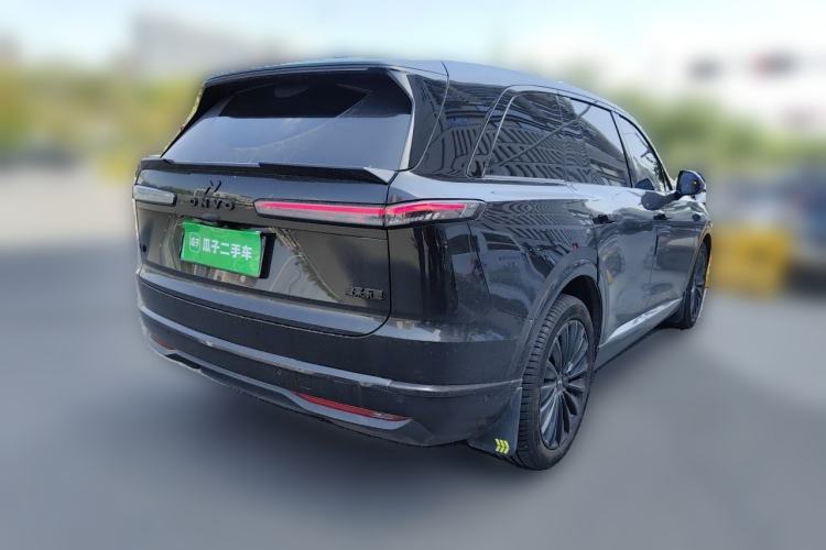 Used ONVO Luxeed L90 2025 Model—Max Six-Seater Version Rear Right 45 Deg
