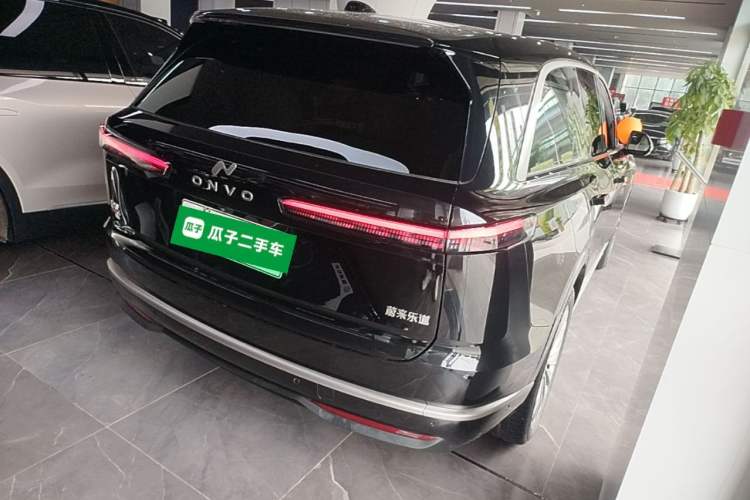 Used ONVO Luxeed L90 2025 Model—Ultra Six-Seater Version Rear Right 45 Deg