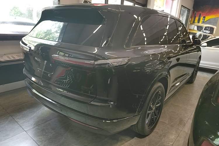 Used ONVO Luxeed L90 2025 Model—Ultra Six-Seater Version Rear Right 45 Deg
