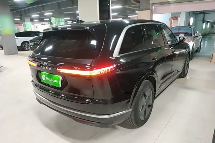 Used ONVO Luxeed L90 2025 Model—Ultra Six-Seater Version Rear Right 45 Deg