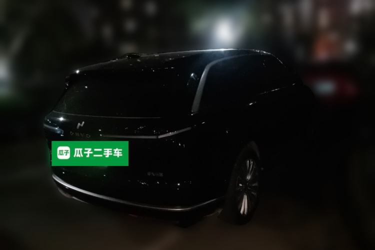 Used ONVO Luxeed L90 2025 Model—Max Six-Seater Version Rear Right 45 Deg