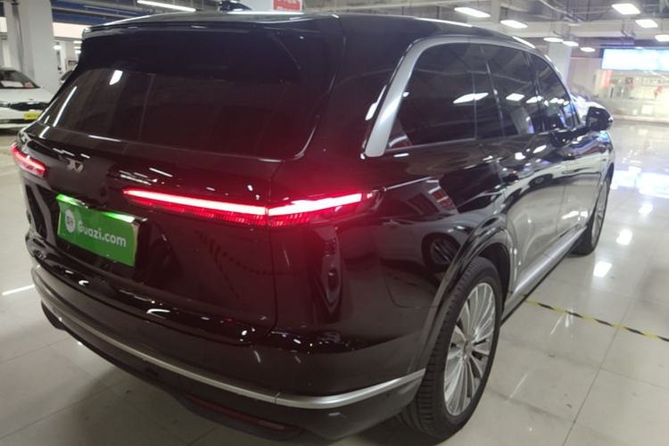Used ONVO Luxeed L90 2025 Model—Max Six-Seater Version Rear Right 45 Deg
