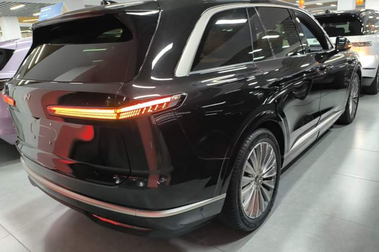 Used ONVO Luxeed L90 2025 Model—Ultra Six-Seater Version Rear Right 45 Deg