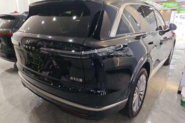 Used ONVO Luxeed L90 2025 Model—Max Six-Seater Version Rear Right 45 Deg
