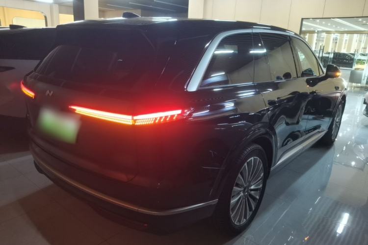 Used ONVO Luxeed L90 2025 Model—Ultra Six-Seater Version Rear Right 45 Deg