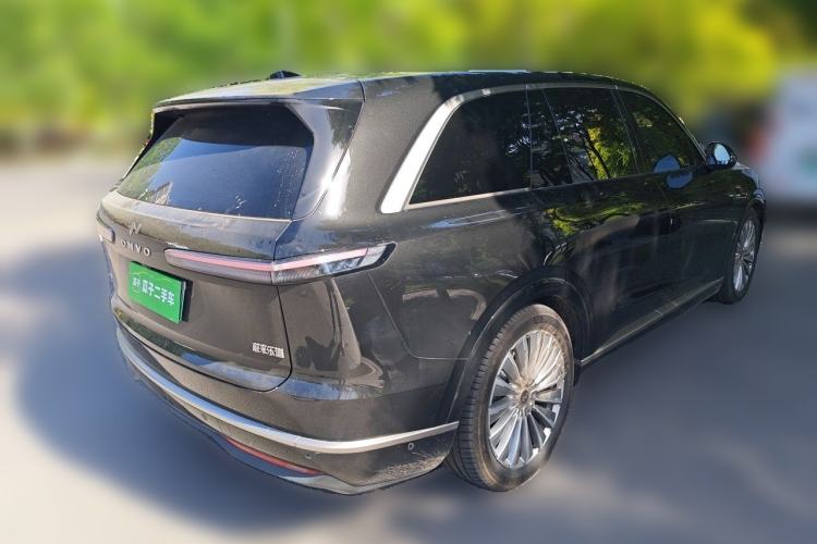 Used ONVO Luxeed L90 2025 Model—Max Six-Seater Version Rear Right 45 Deg