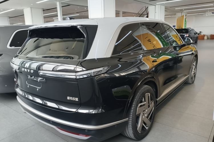 Used ONVO Luxeed L90 2025 Model—Max Six-Seater Version Rear Right 45 Deg
