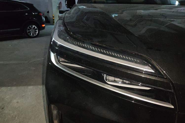 Used ONVO Luxeed L90 2025 Model—Max Six-Seater Version Right Front Headlight