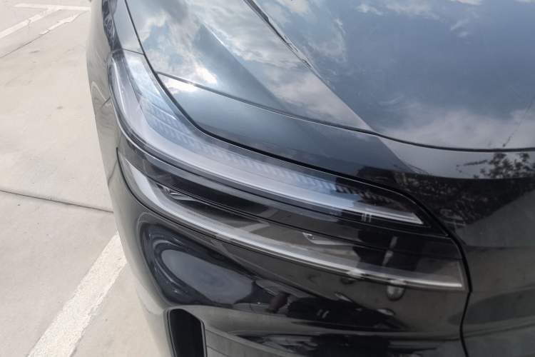 Used ONVO Luxeed L90  Right Front Headlight