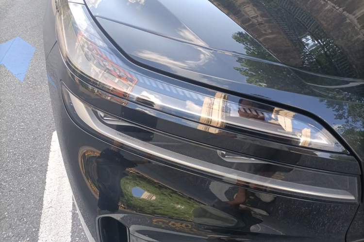 Used ONVO Luxeed L90 2025 Model Max Six-Seater 60-degree Battery Edition Right Front Headlight