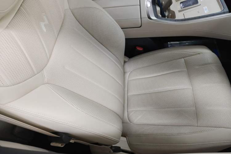 Used ONVO Luxeed L90 2025 Model Ultra Six-Seater 60-degree Battery Edition Right Front Seat