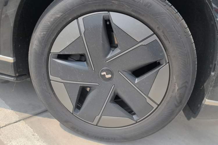 Used ONVO Luxeed L90  Right Front Wheel Hub