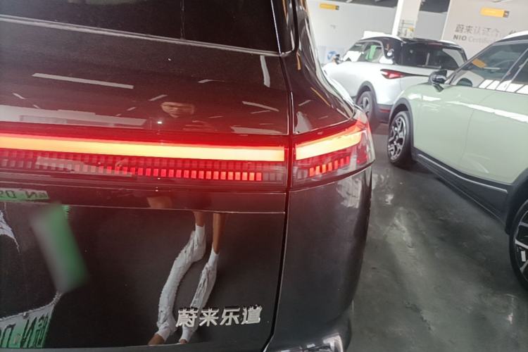 Used ONVO Luxeed L90 2025 Model—Ultra Six-Seater Version Right Rear Taillight