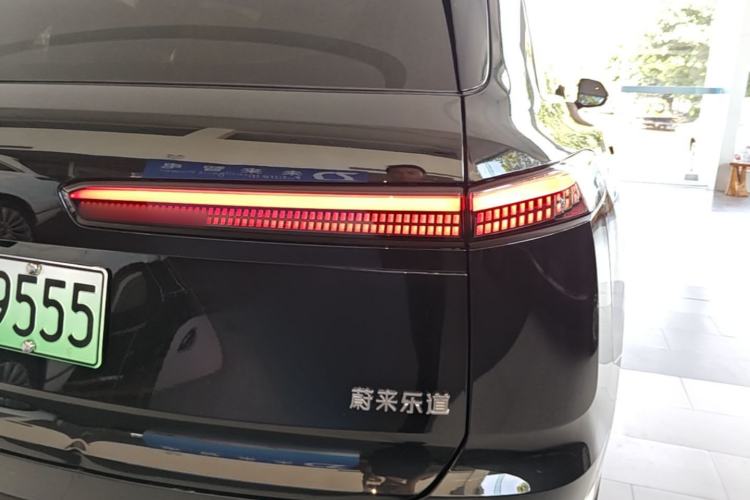 Used ONVO Luxeed L90 2025 Model—Ultra Six-Seater Version Right Rear Taillight