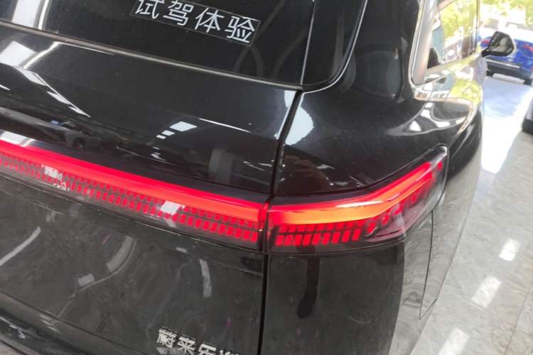 Used ONVO Luxeed L90 2025 Model Ultra Six-Seater 60-degree Battery Edition Right Rear Taillight