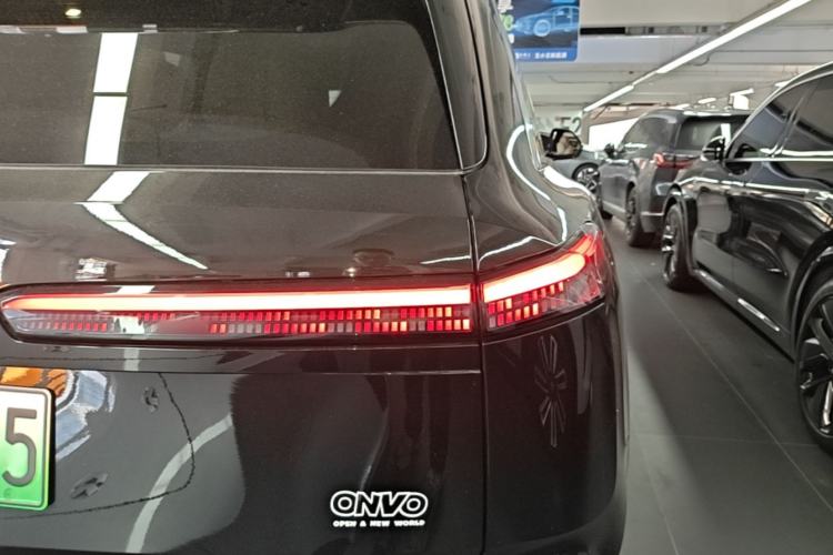 Used ONVO Luxeed L90 2025 Model—Ultra Six-Seater Version Right Rear Taillight