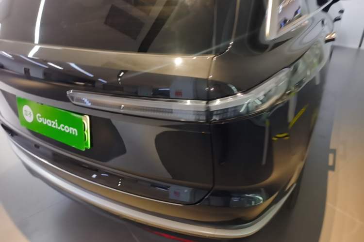 Used ONVO Luxeed L90 2025 Model—Max Six-Seater Version Right Rear Taillight