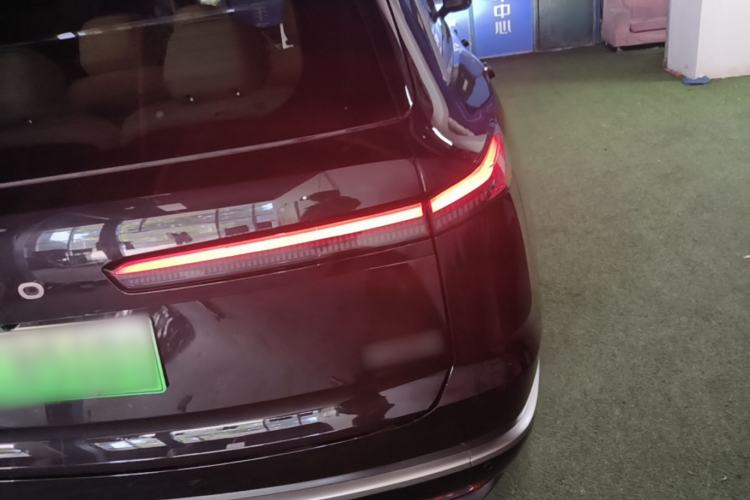 Used ONVO Luxeed L90 2025 Model—Max Six-Seater Version Right Rear Taillight