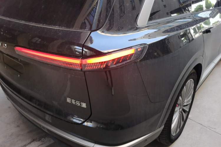 Used ONVO Luxeed L90 2025 Model—Ultra Six-Seater Version Right Rear Taillight