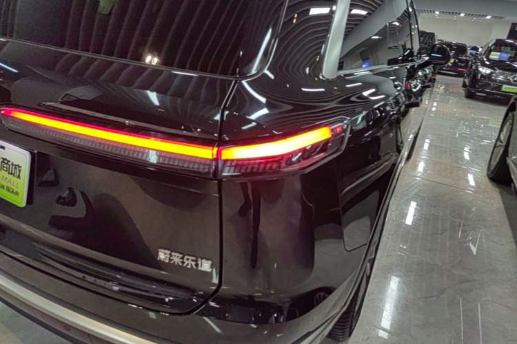 Used ONVO Luxeed L90 2025 Model—Ultra Six-Seater Version Right Rear Taillight