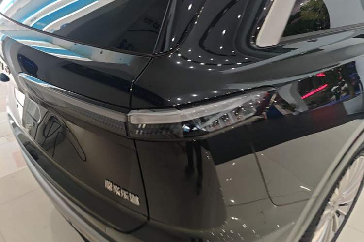 Used ONVO Luxeed L90 2025 Model—Ultra Six-Seater Version Right Rear Taillight