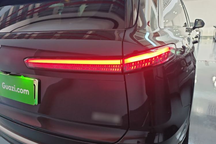 Used ONVO Luxeed L90 2025 Model—Max Six-Seater Version Right Rear Taillight