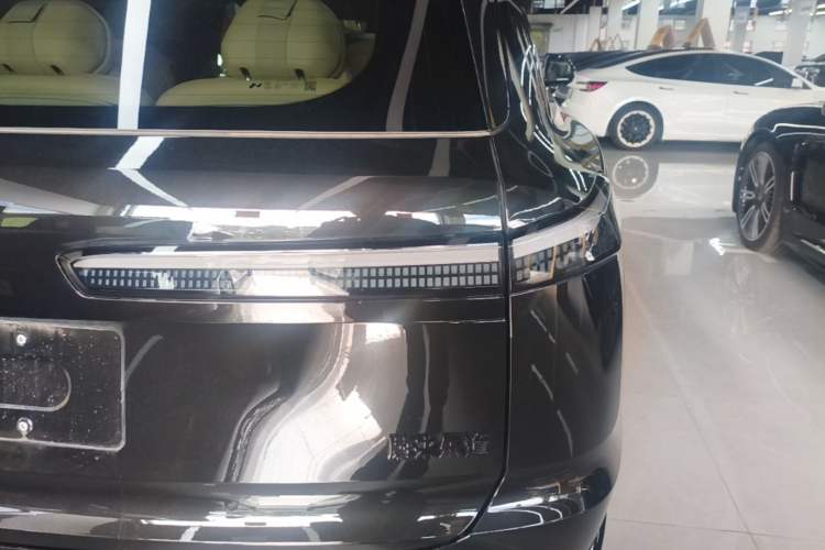 Used ONVO Luxeed L90 2025 Model—Max Six-Seater Version Right Rear Taillight