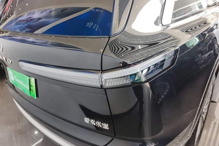 Used ONVO Luxeed L90 2025 Model—Ultra Six-Seater Version Right Rear Taillight