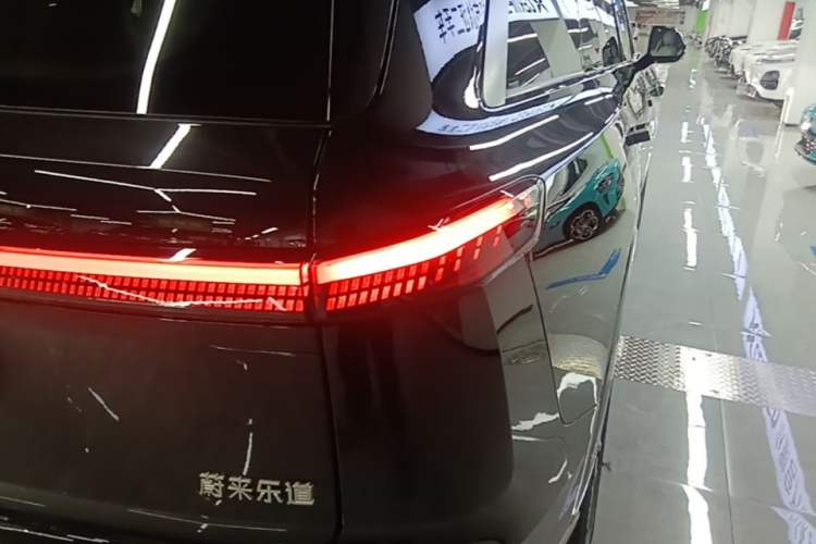 Used ONVO Luxeed L90 2025 Model—Ultra Six-Seater Version Right Rear Taillight