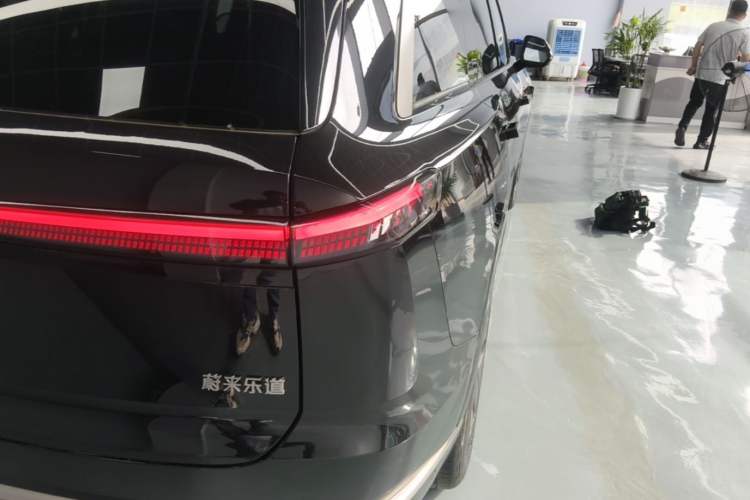 Used ONVO Luxeed L90 2025 Model—Max Six-Seater Version Right Rear Taillight