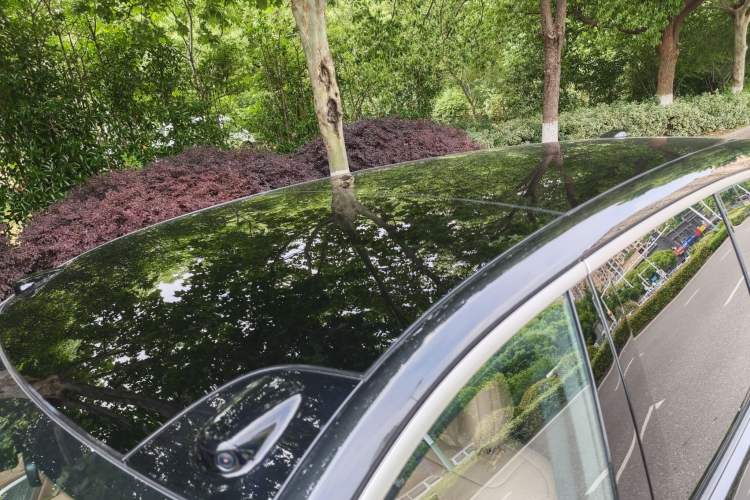 Used ONVO Luxeed L90 2025 Model—Ultra Six-Seater Version Roof