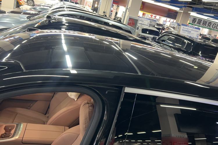 Used ONVO Luxeed L90 2025 Model—Max Six-Seater Version Roof