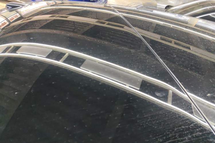 Used ONVO Luxeed L90 2025 Model—Ultra Six-Seater Version Roof