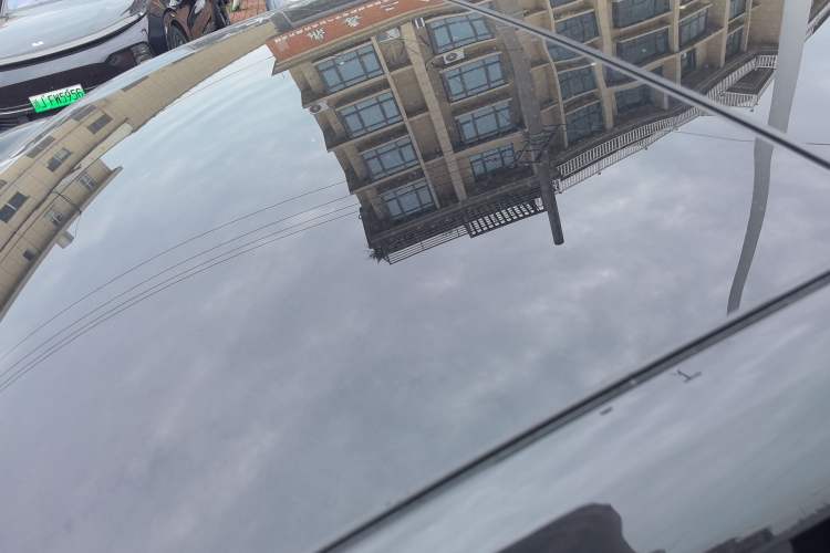 Used ONVO Luxeed L90 2025 Model—Max Six-Seater Version Roof